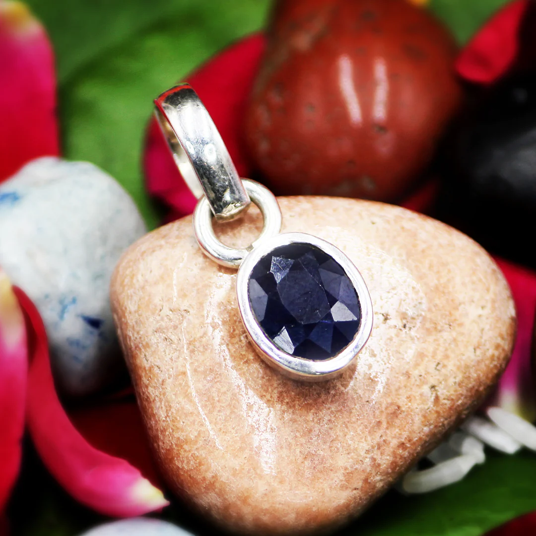 Neelam (Blue Sapphire) Gemstone - Image 4